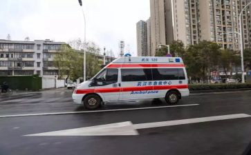 120医生个人先进事迹参考5篇