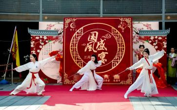 汇报表演讲话稿范文6篇