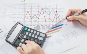 财务工作报告的总结模板7篇
