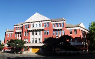 高校年终工作总结7篇