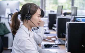 医院客服个人年终工作总结8篇