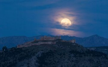 看月亮教案通用5篇