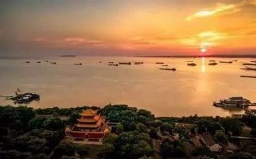 去岳阳楼作文6篇