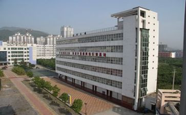 中专学生毕业自我鉴定参考8篇