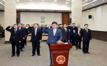 行政专员年度总结与计划5篇